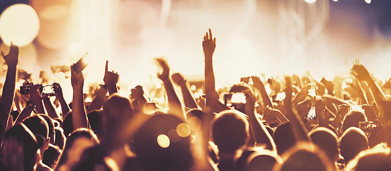 Hände beim Festival