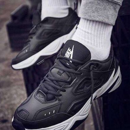Nike M2K in schwarz