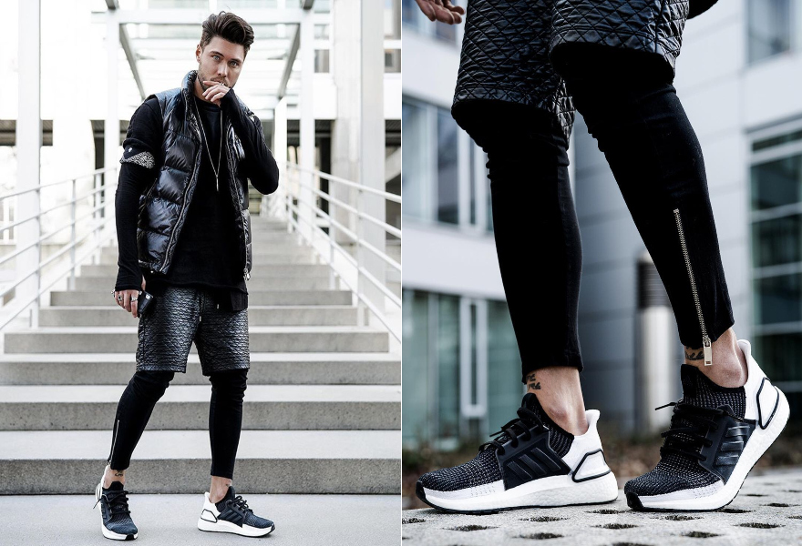 Männlicher Influencer in sportlichem Outfit mit dem Ultra Boost 19